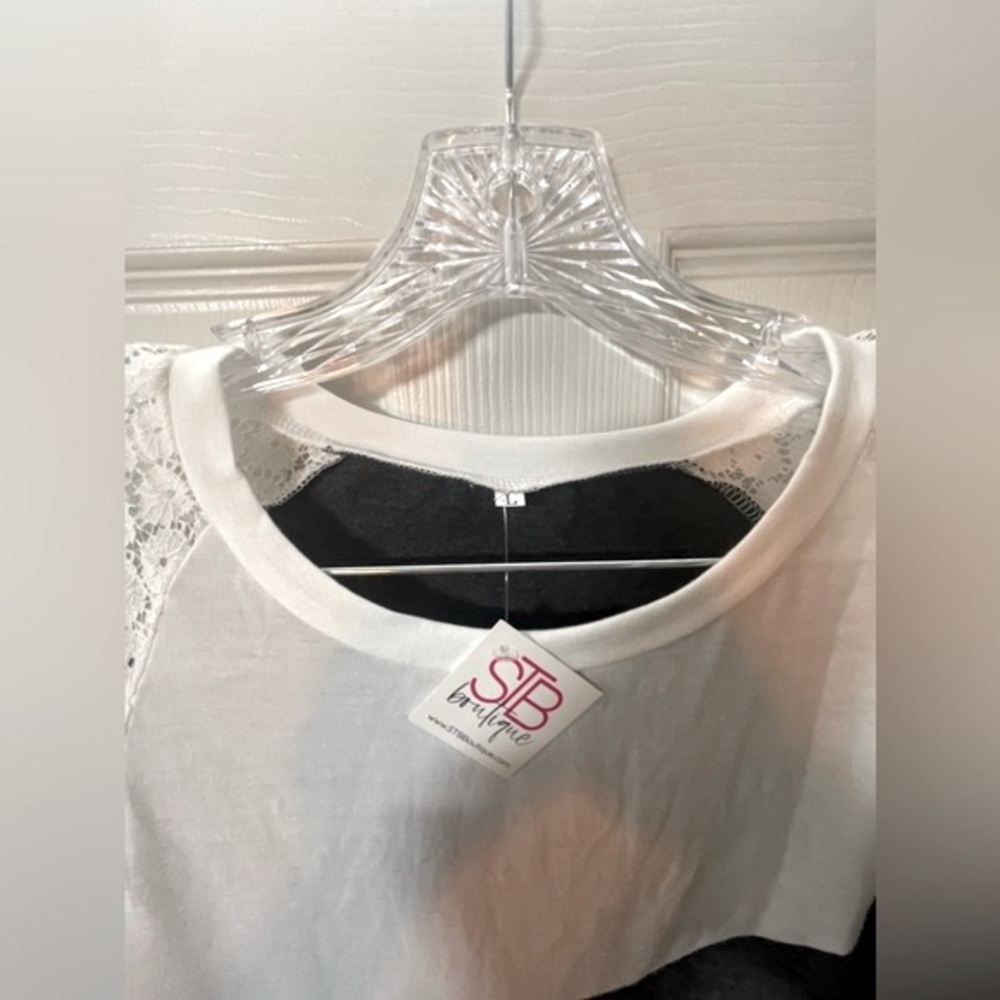 NWT: T-Shirts for Women Scoop Neck Ladies Top Size Large - Picture 5 of 8